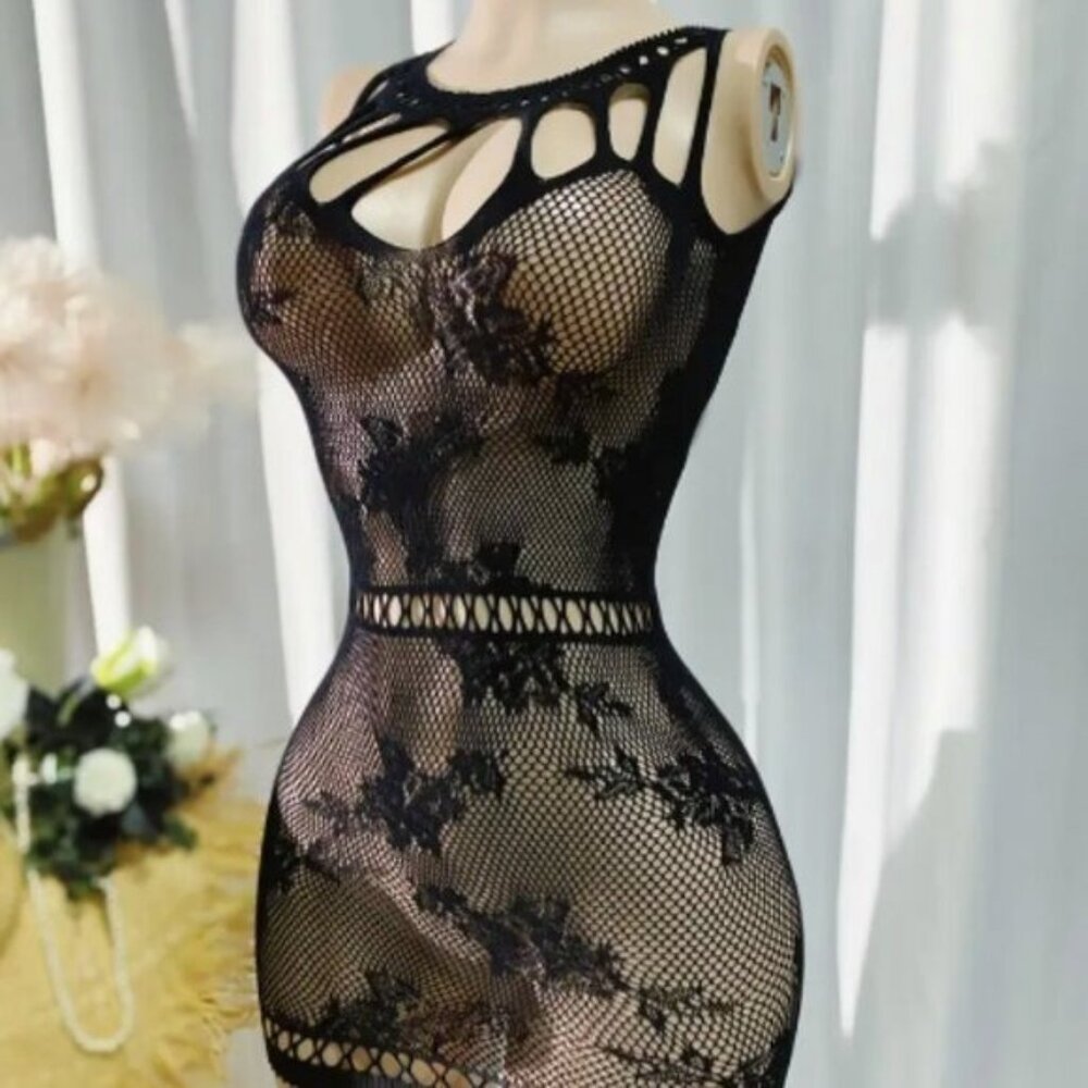 Black Floral Pattern Bodycon Fishnet Dress